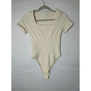 OQQ Women's Ribbed Heart Neck Short Sleeve Bodysuit Cream Size M